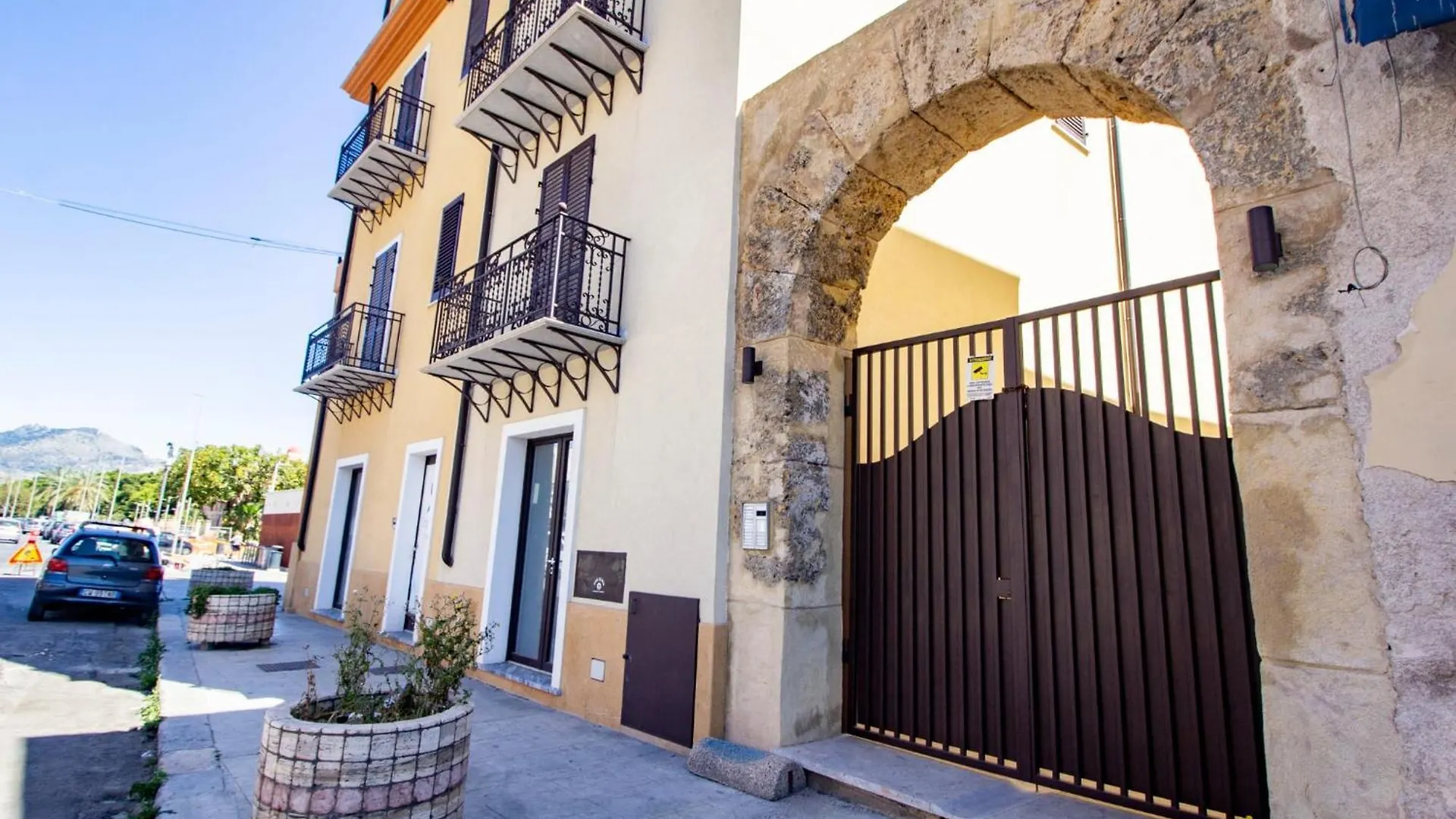 Erasmo Home Luxury Vista Mare Palermo Italy