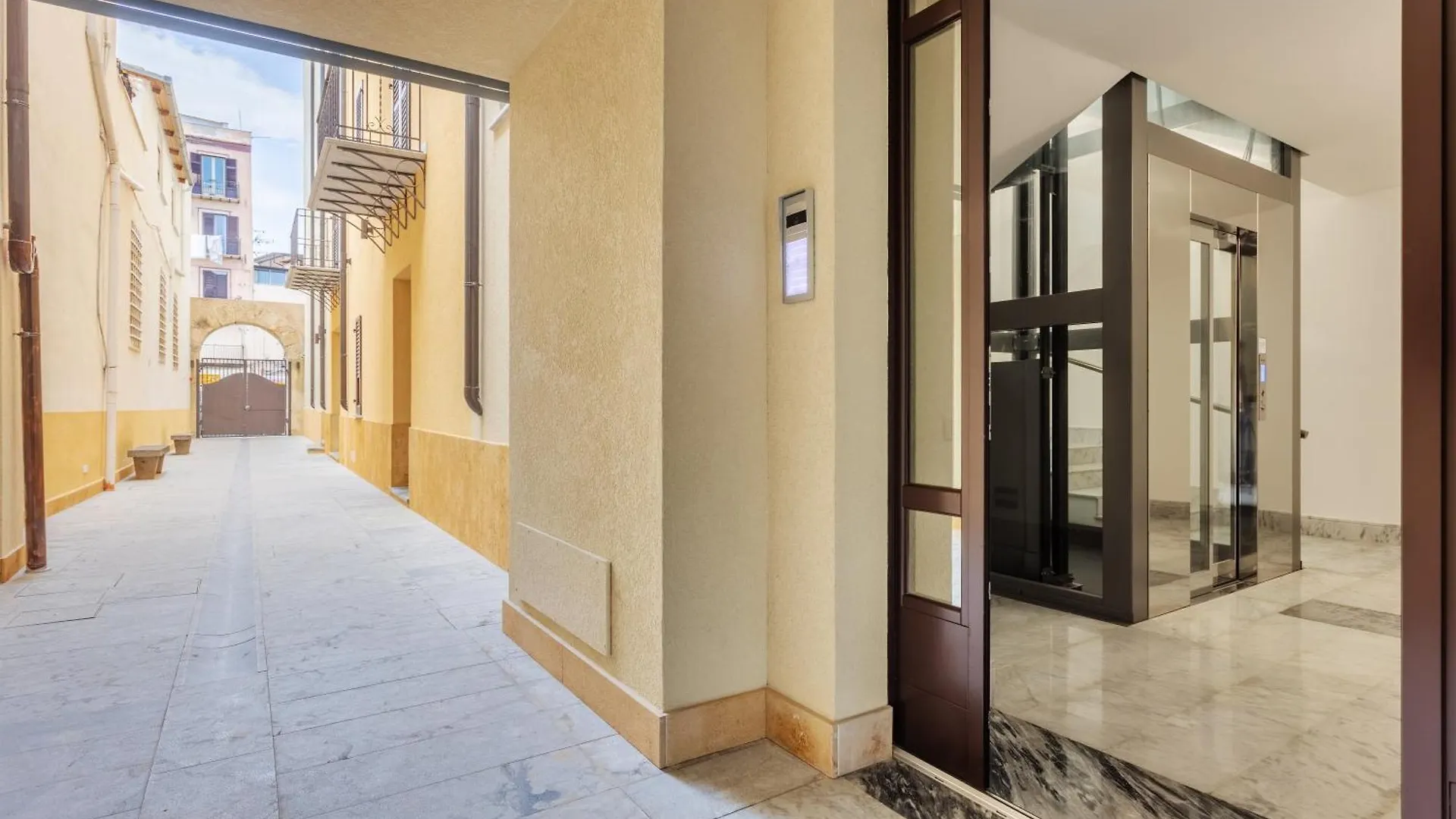 Erasmo Home Luxury Vista Mare Palermo Italy