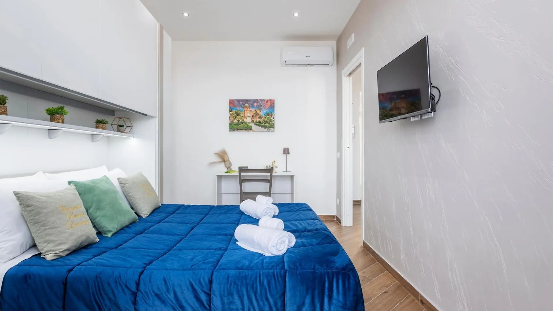 Erasmo Home Luxury Vista Mare Palermo 0*,  Italy